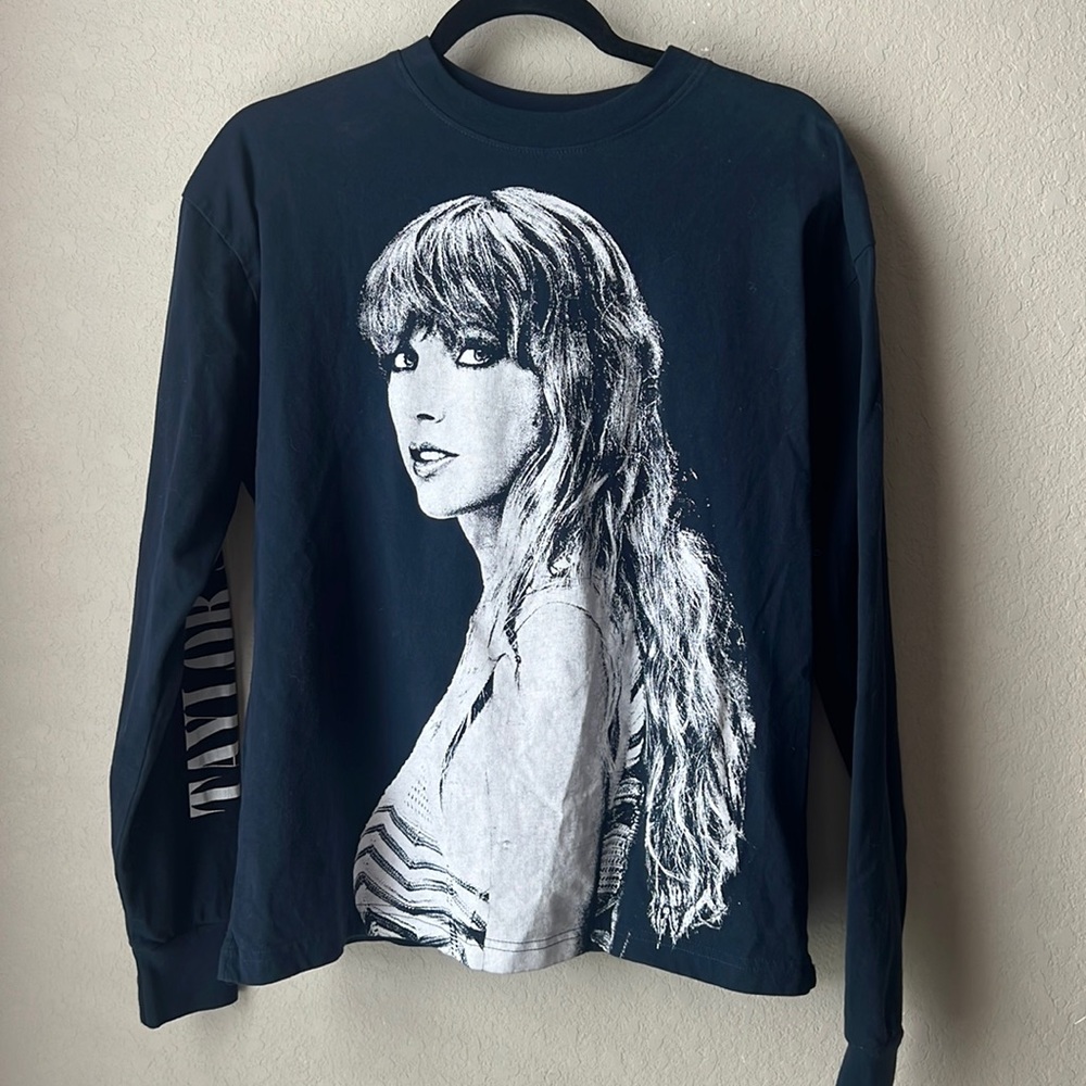 Taylor Swift ERAS Tour Merch Sz Small